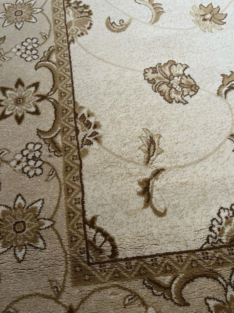 Desenli Krem Renk Halı - 5