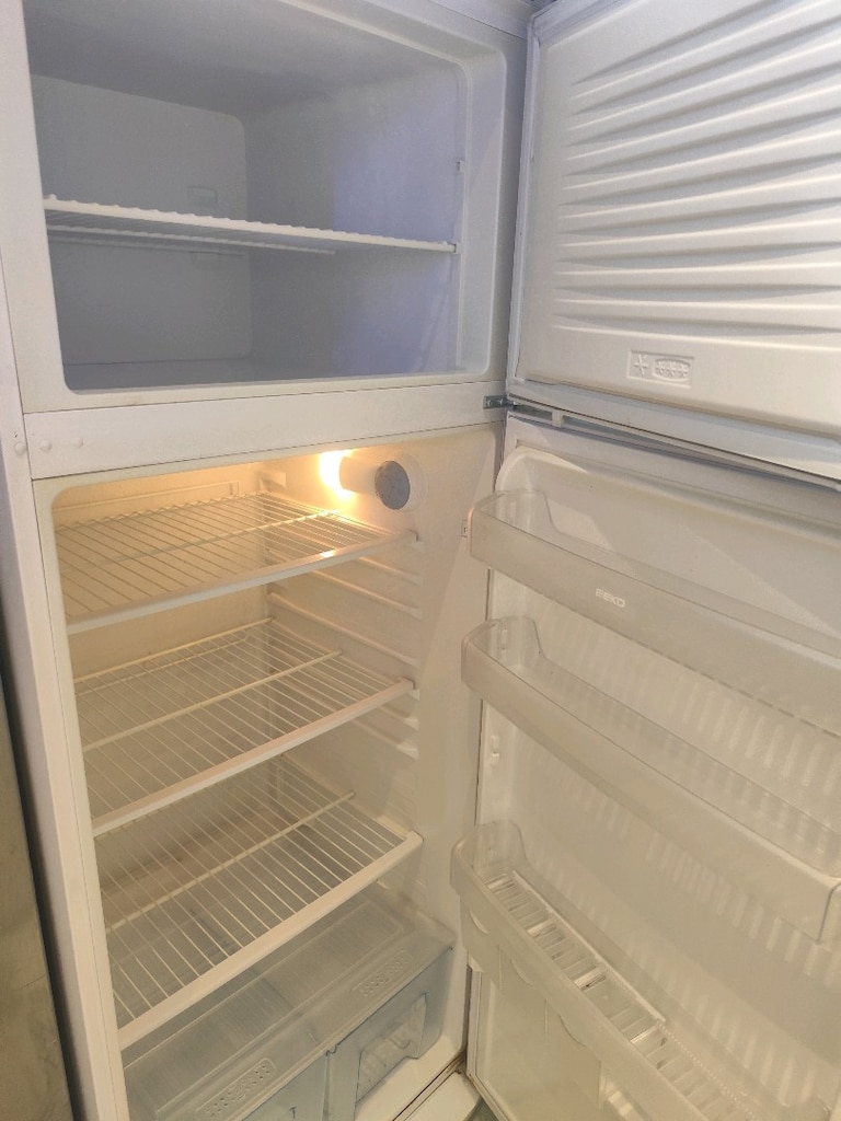 Beko buzdolabı temiz sorunsuz nakliye yapılır enerji tasarrufu servis - 2