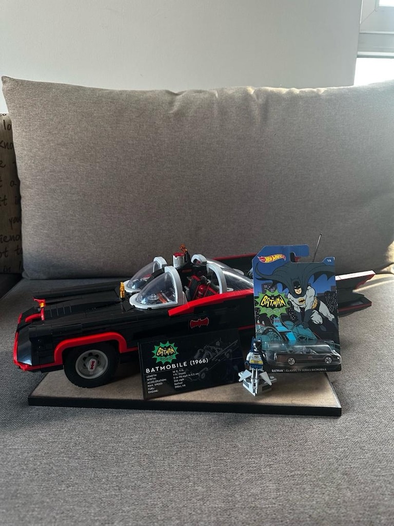 Orjinal Lego 76328 Batman The Classic TV Series Batmobile
