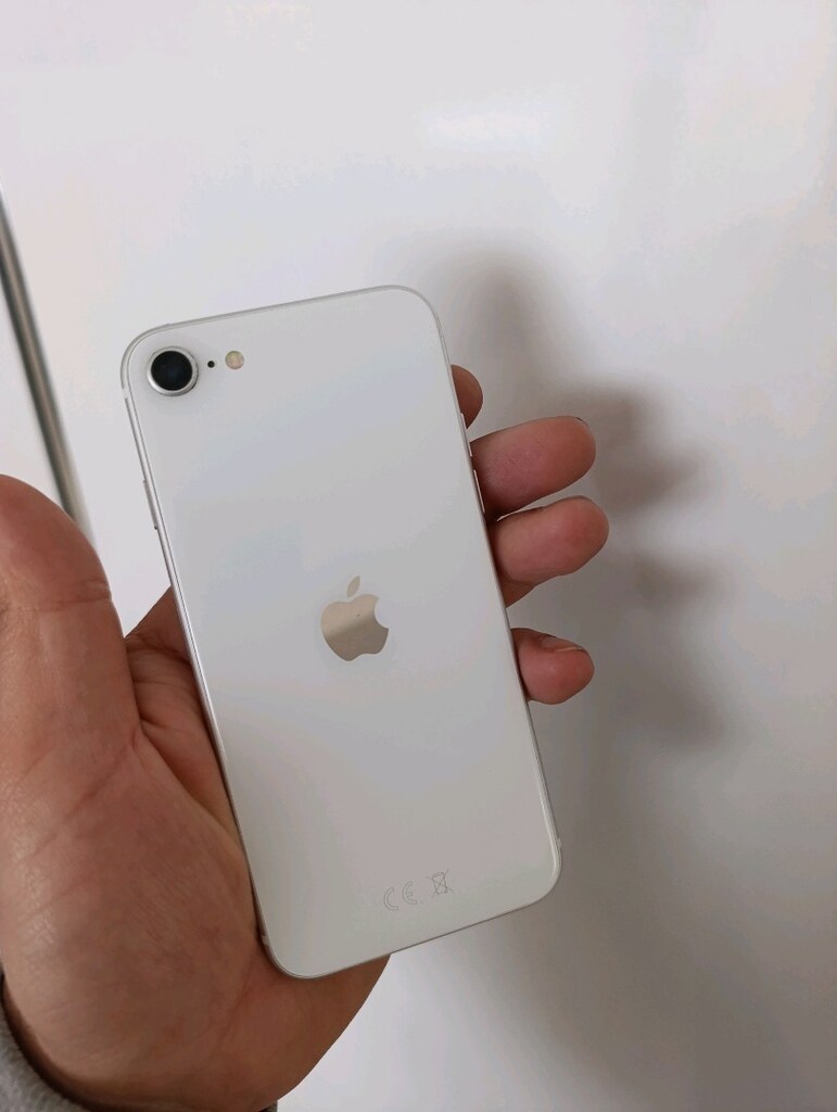 iPhone Se 2020 256gb temiz sorunsuz pil 100 - 2