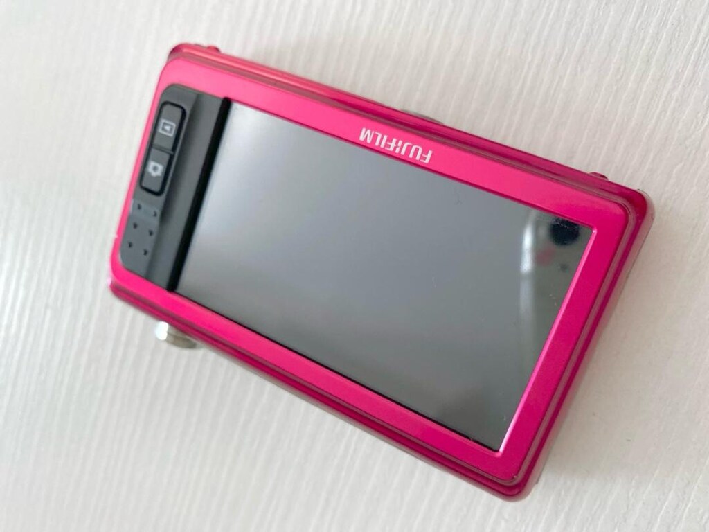 Retro Y2K Fujifilm FinePix Z90 Fuşya Pembe Dijital Fotoğraf Makinesi - 3