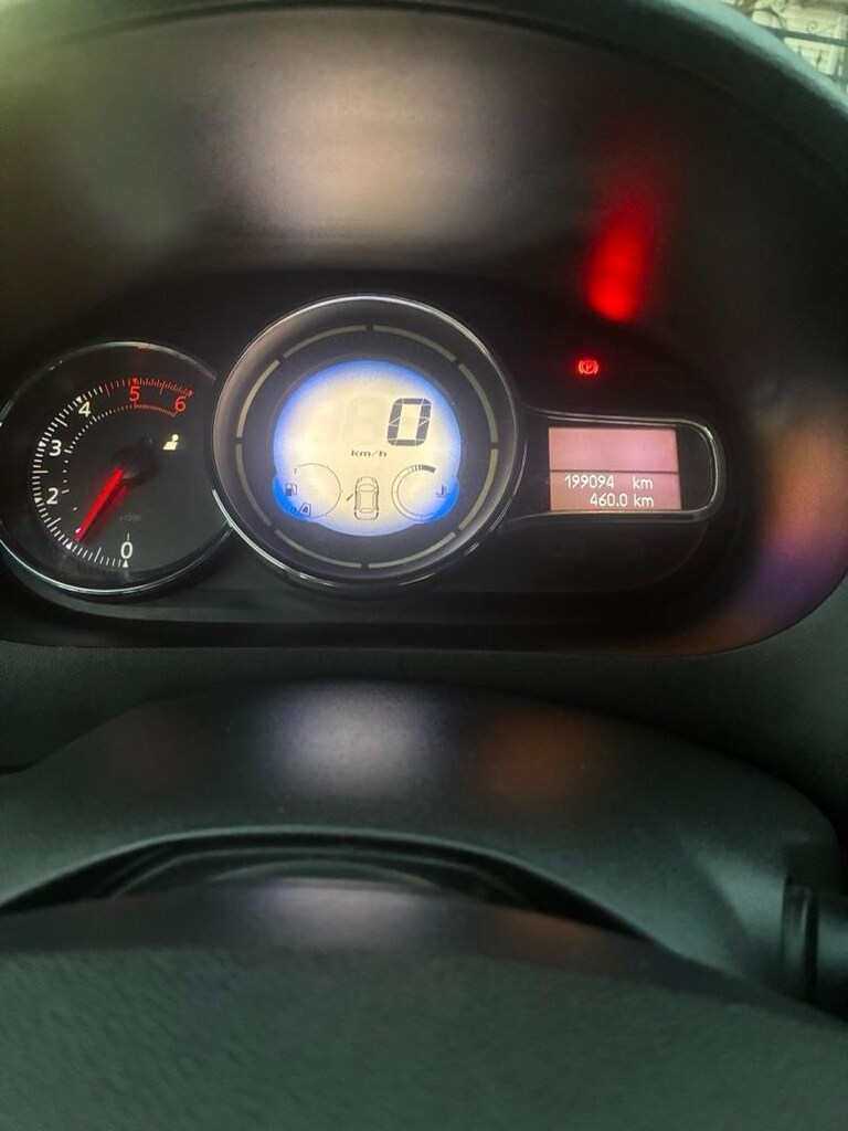 2013 205000 binde Renault fluence - 13