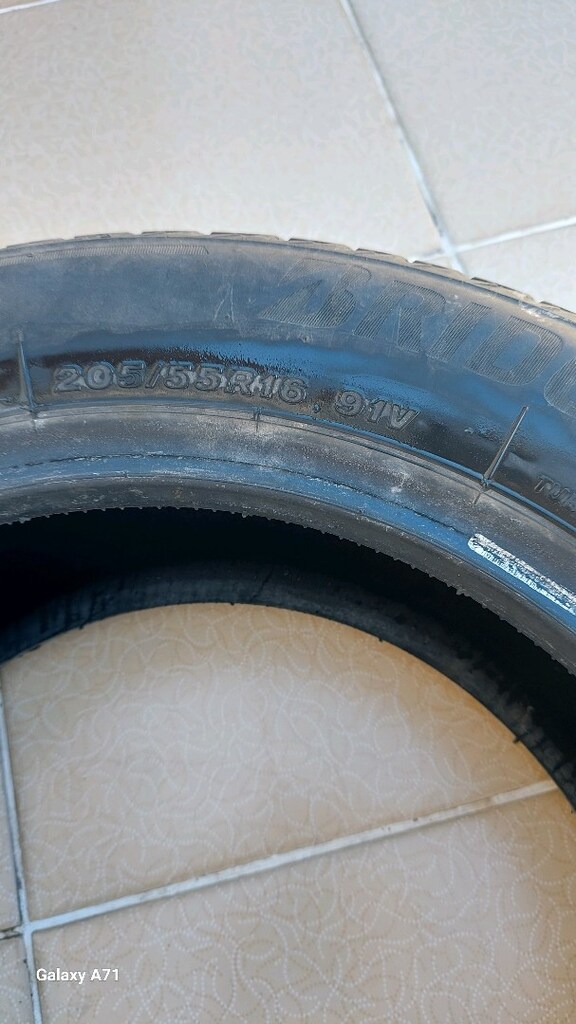 205/55R16 Araç lastiği - 10
