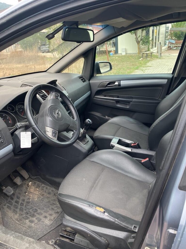 hasarsız Opel Zafira 7 kişilik çeki demirli - 6