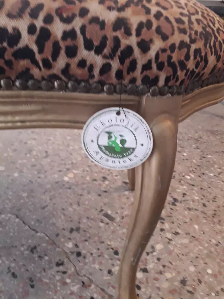 Dekoratif klasik altin boyali puf - 5