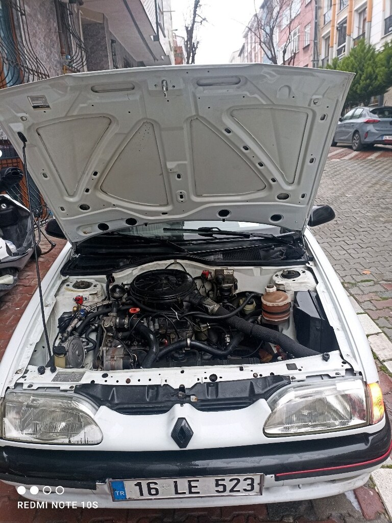 1995 MODEL 1.4 RN RENAULT 19 EUROPA - 16