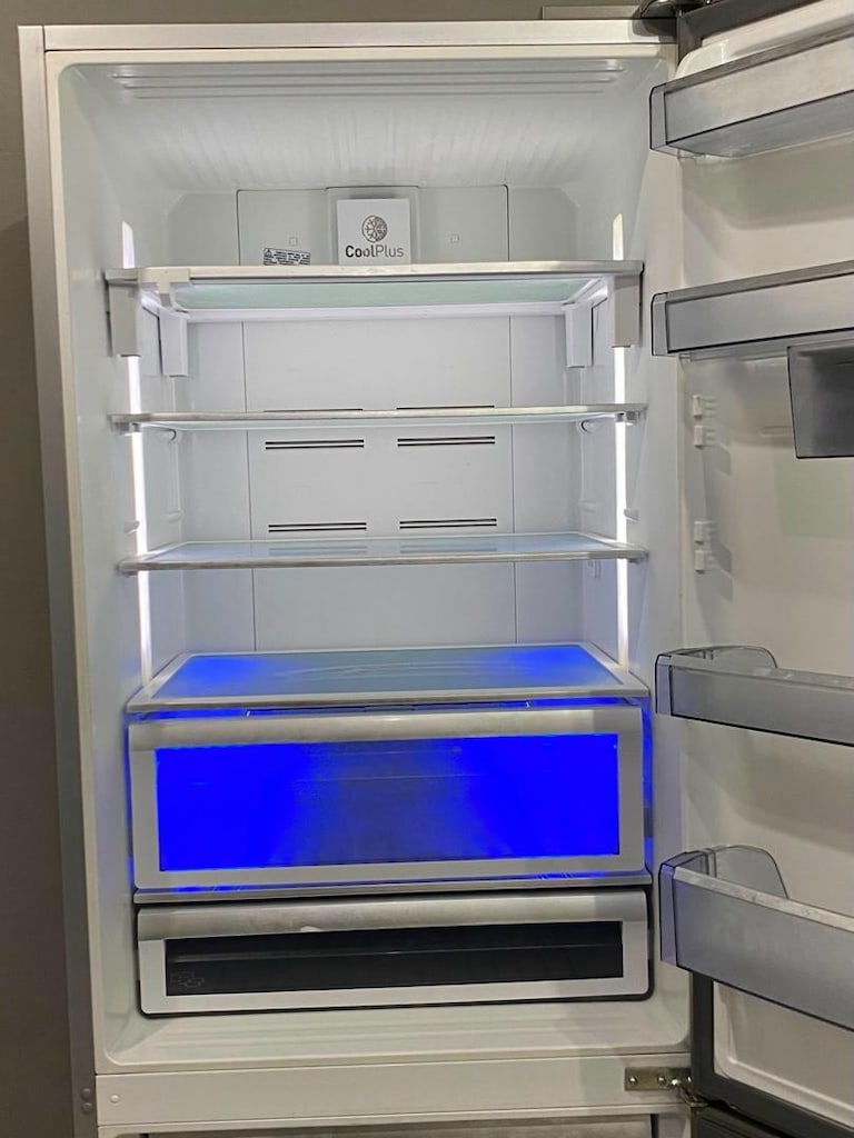ARÇELİK İNOX NOFOSRT BUZDOLABI ALTTAN BUZLUKLU 580 LİTRE 75 CM ENLİ - 2