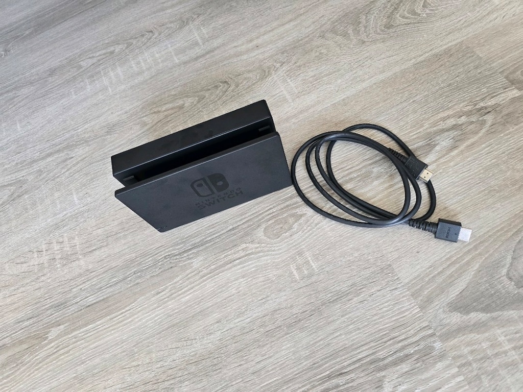 Nintendo Switch V2 - 3