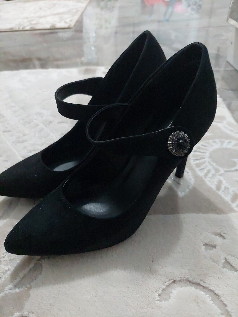 stiletto 37