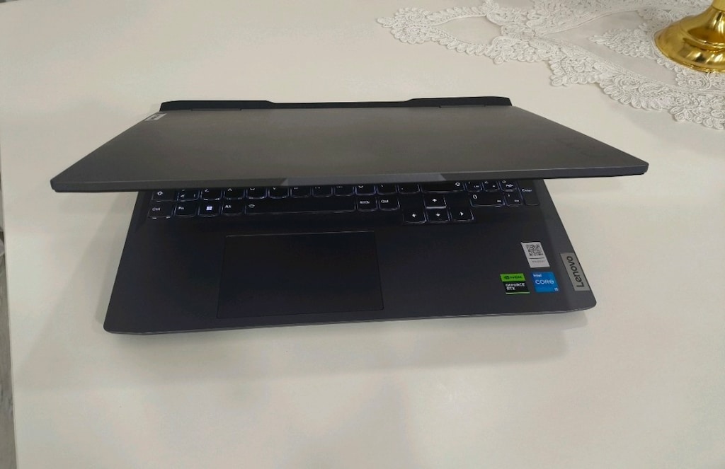 i5 12. Nesil Lenovo LOQ G@ming 16 GB RAM tam bir oyun canavarı laptop - 7