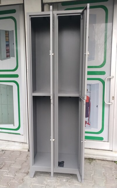 4 KAPILI SOYUNMA DOLABI METAL