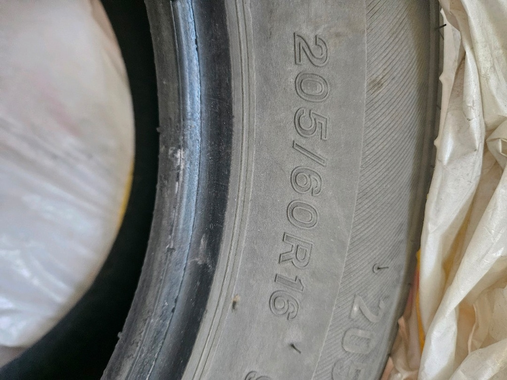 ACİL 4 adet 205/60R/16 lassa goodyear - 4