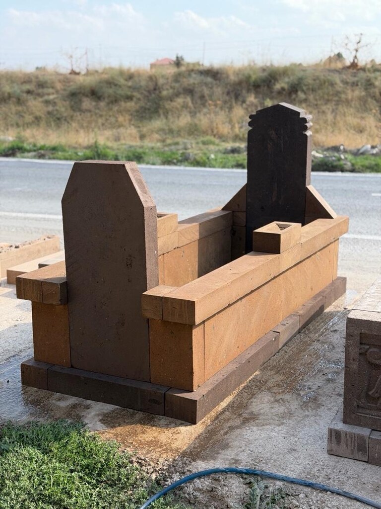 AHLAT TAŞINDAN DÜZ MODEL DİK BAŞLIK - 4