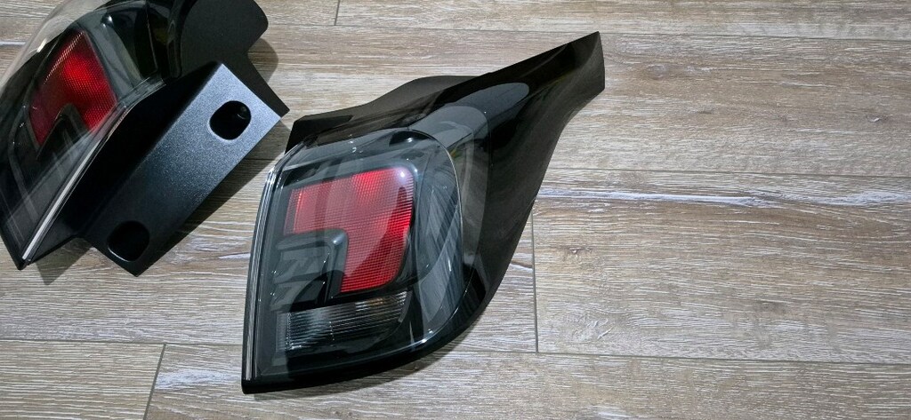 OPEL CROSSLAND ORİJİNAL HATASIZ SIFIRDAN FARKSIZ ARKA SAĞ DIŞ STOP - 2