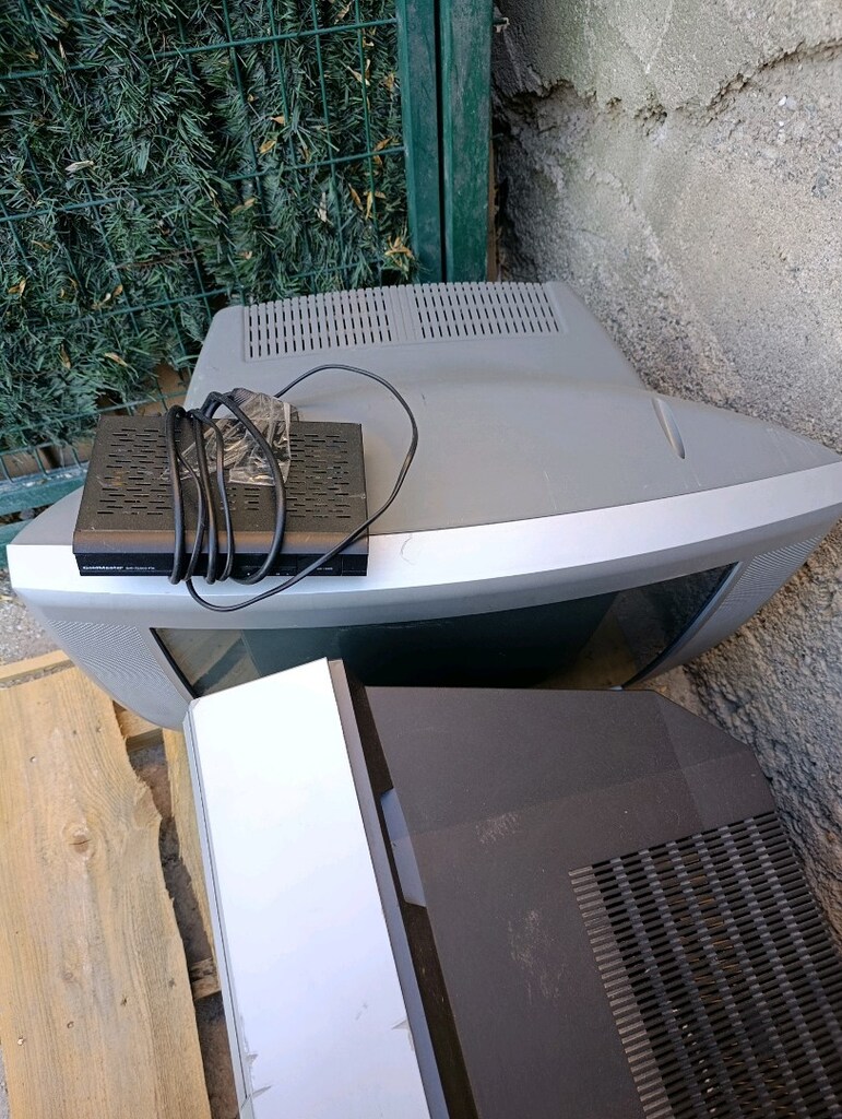 Televizyon 2 adet - 2
