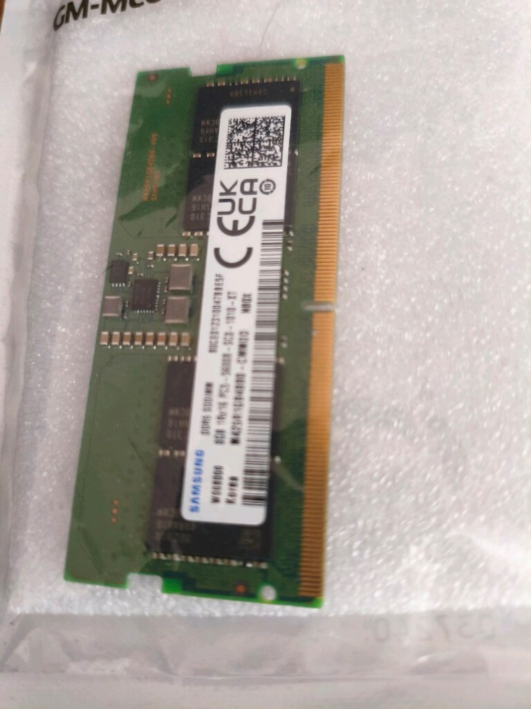 Samsung 8 GB DDR5 5600 MHz CL46, 1.1V Notebook RAM bellek - 7