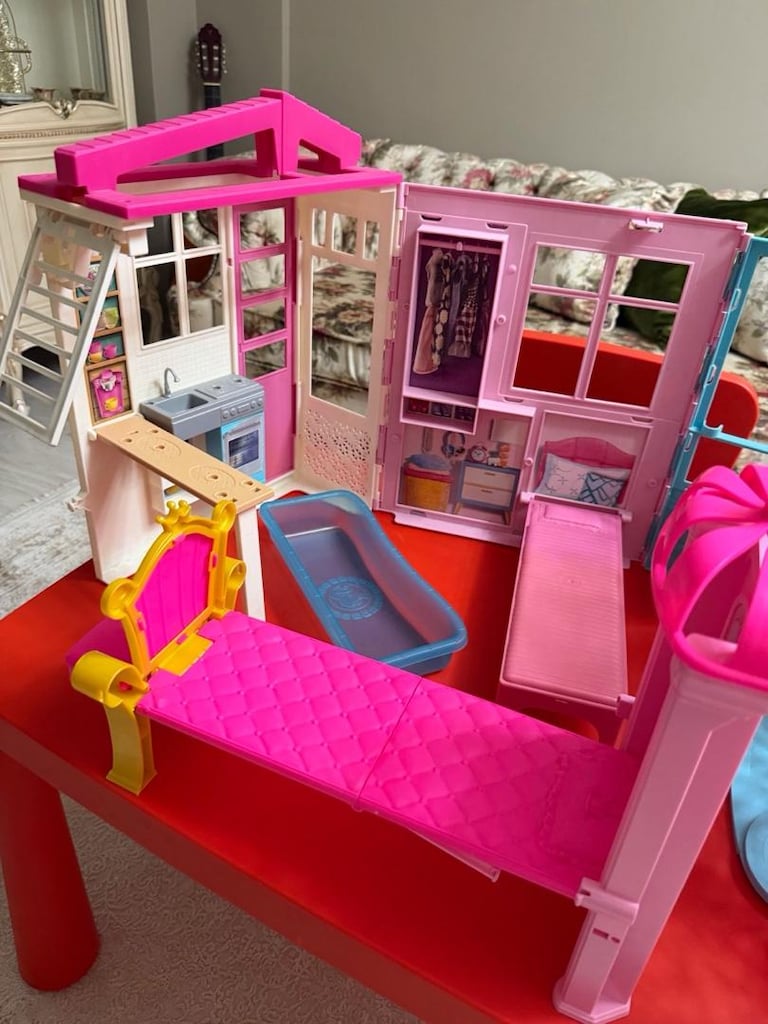 2 adet barbi evi ve 8 adet barbi set - 5