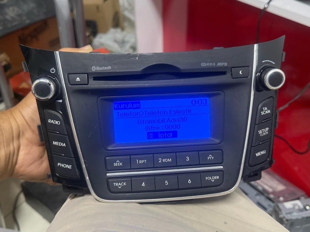 İ 30 Teyp Orjinal Bluetooth Cd Özellikli Temiz Cd De Çalışıyor Hyundai - 3