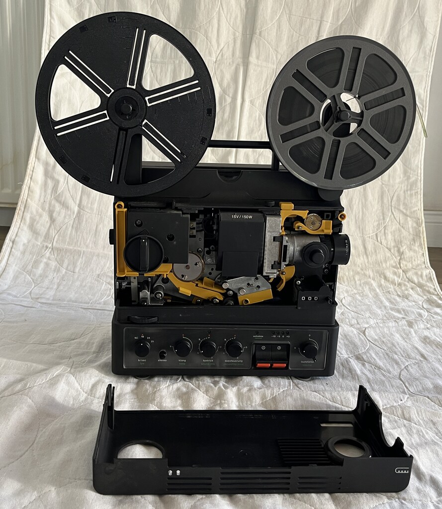Braun Visacustic 1000 Stereo Super 8 projektör