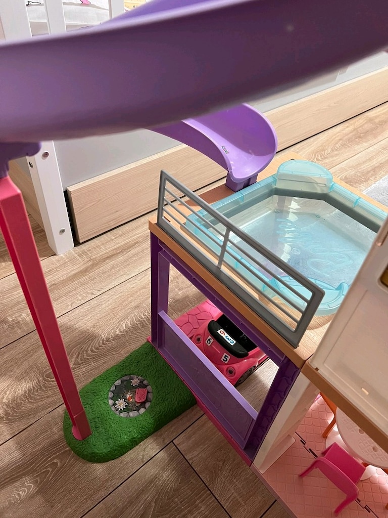 Kaydıraklı Asansörlü Büyük Oyuncak Barbie Evi – Arabalı, Çok Katlı - 10