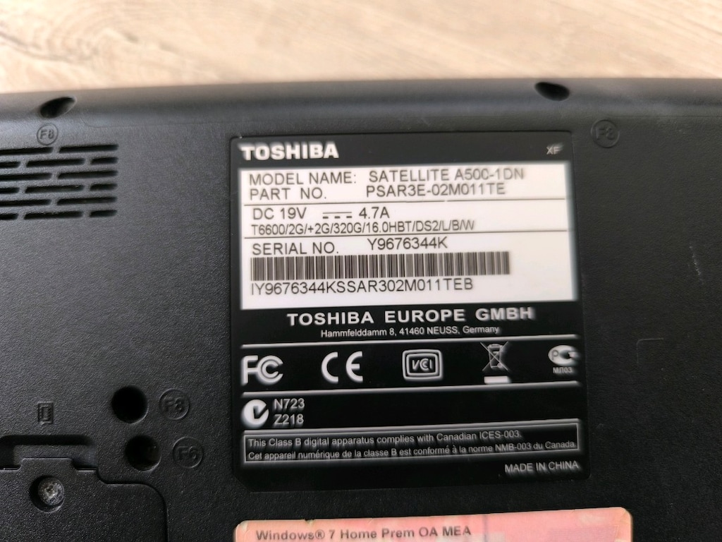 Toshiba laptop - 11