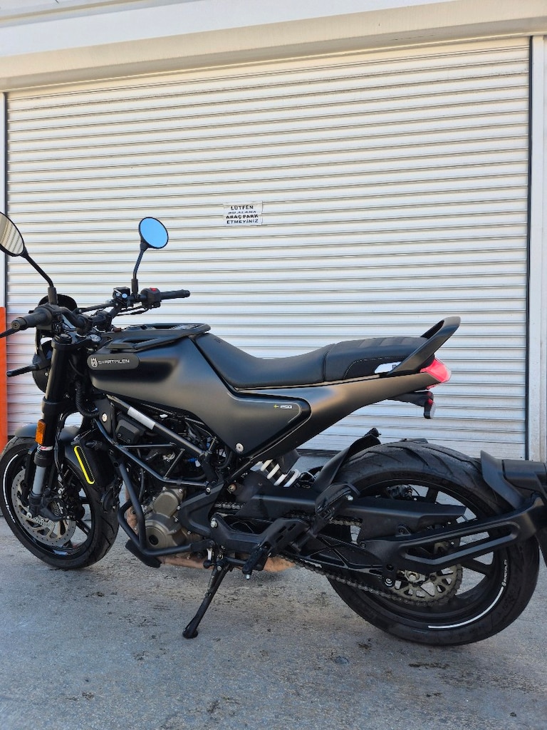 HUSQVARNA SVARTPILEN 250 2022 - 5