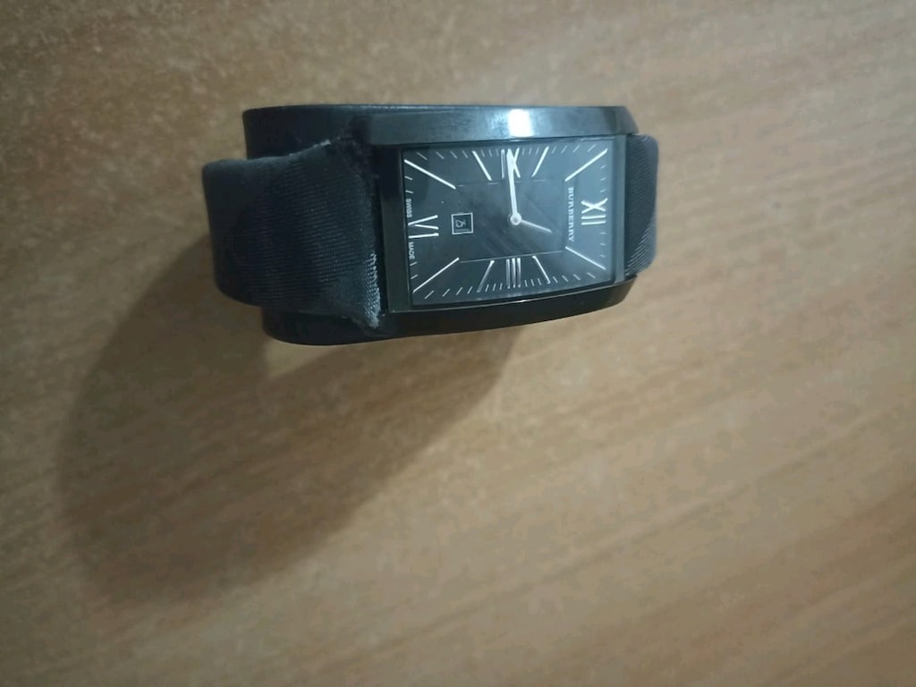 Burberry BU1081 Erkek Kol Saati - 3