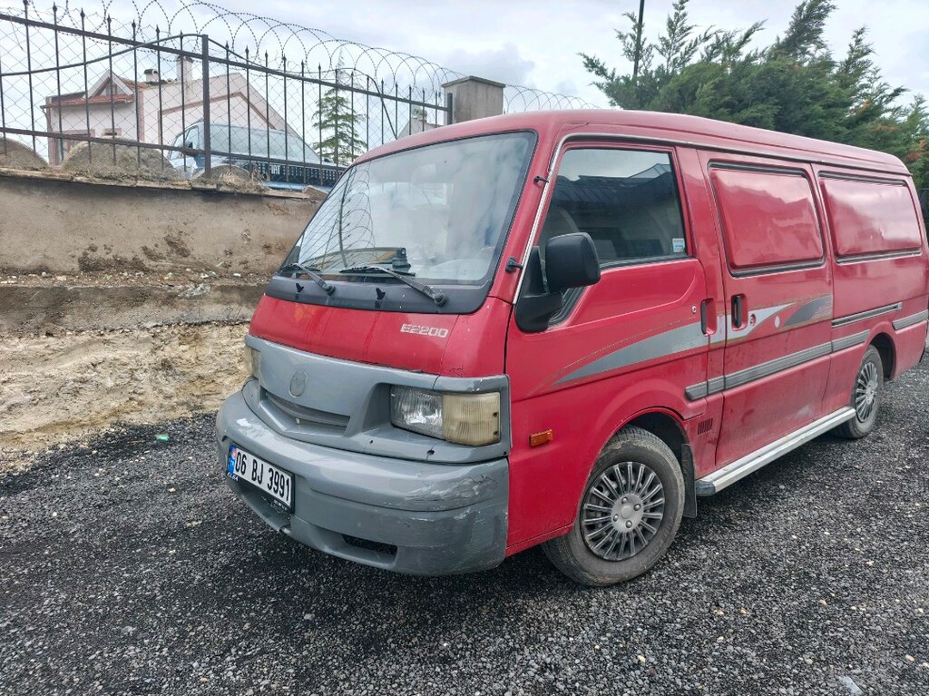 2008 model Mazda e2200 - 5