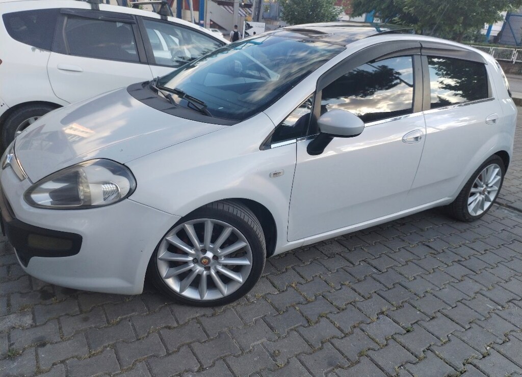 2011 model punto evo dnamic 16v motor yeni kasa sanroof - 13