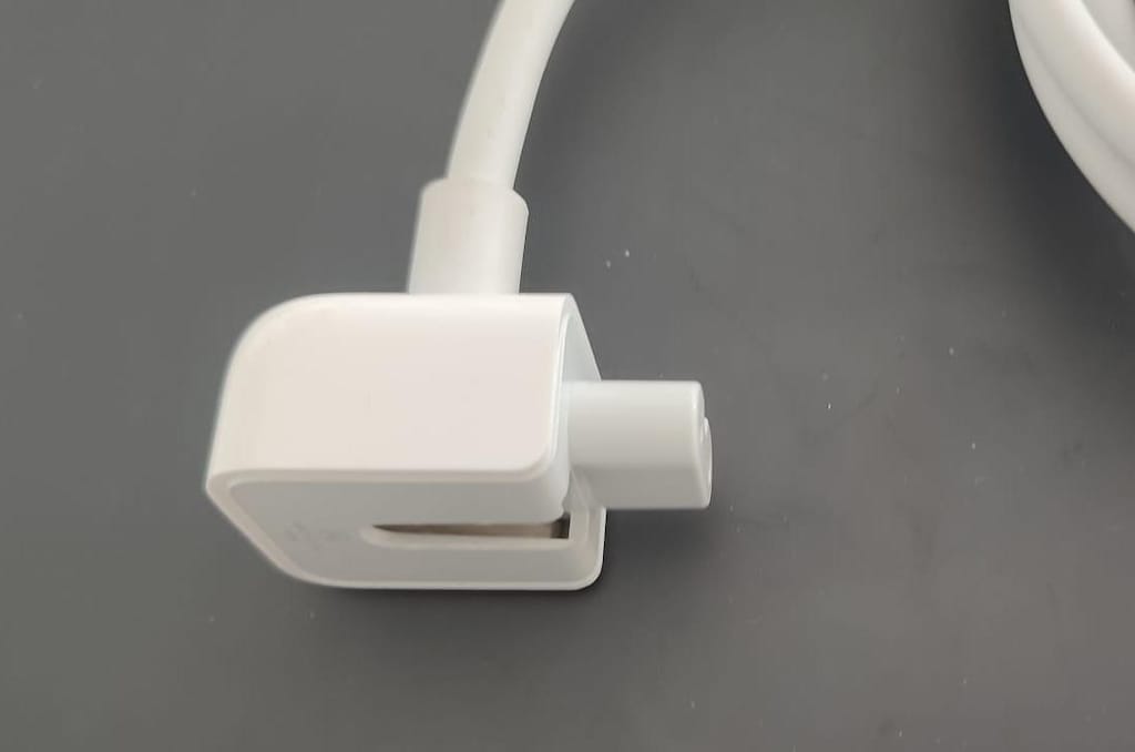 Apple adaptör uzatma kablosu (orjinal sıfır) 185 cm. - 2