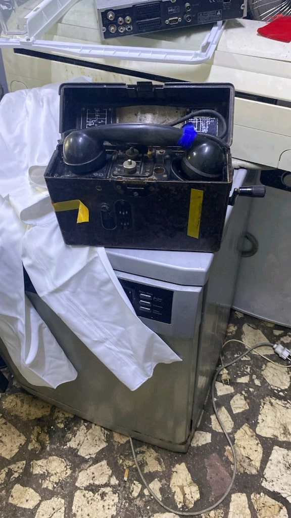 antika Sahra telefonu