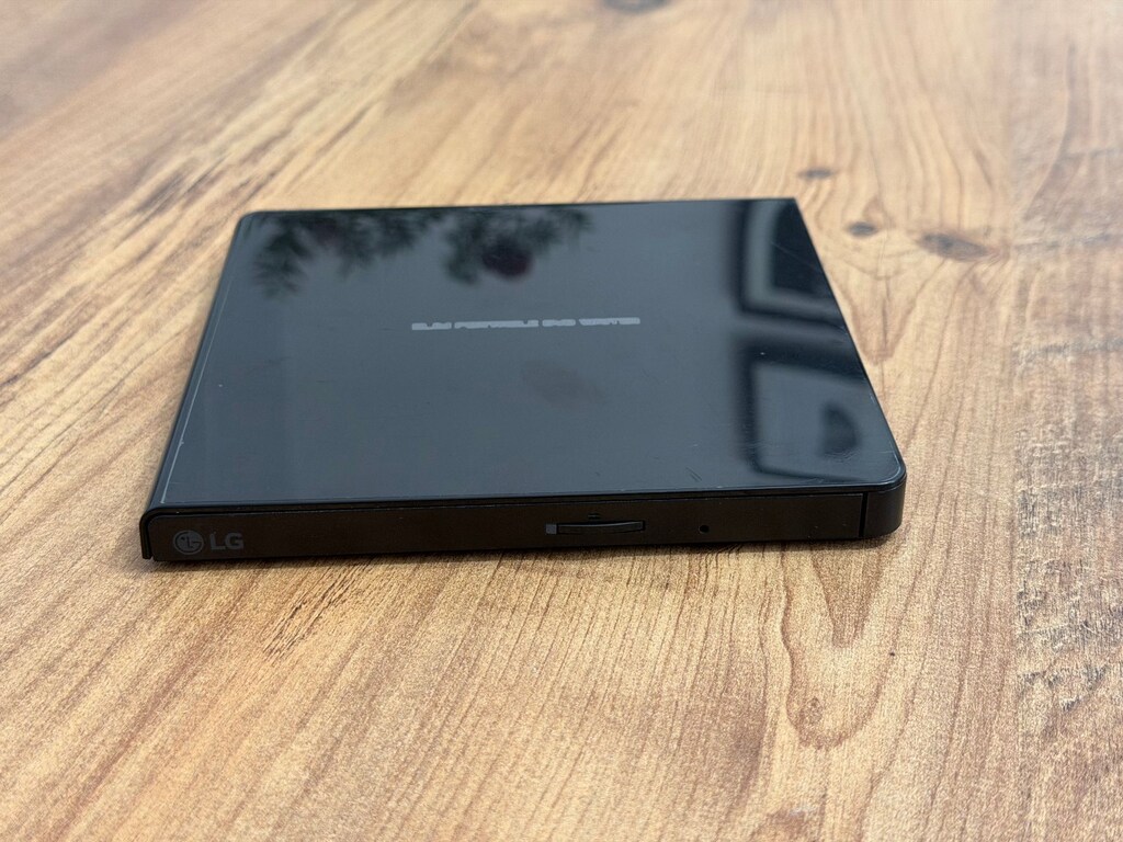 LG GP55EX70 Slim Taşınabilir DVD Sürücü Yazıcı - 2