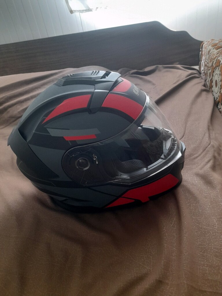 satılık kask hiç kullanılmamış kutuda yeni casque marka çeneden açılır - 2