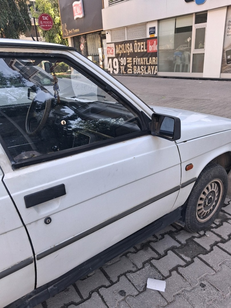 1993 model Renault 9 Spring - 8