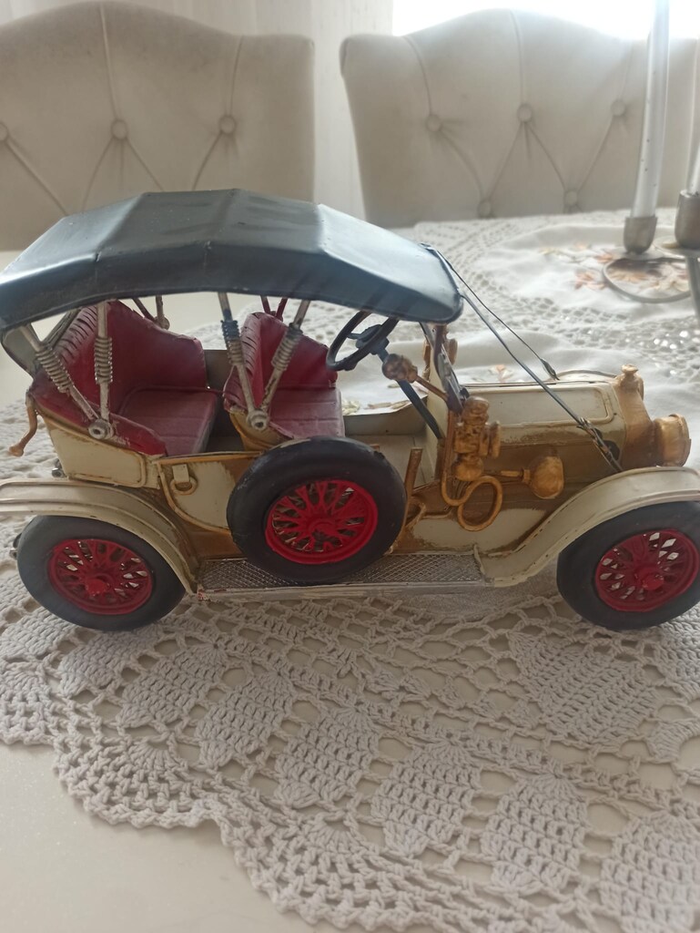 EL YAPIMI DEKORATİF METAL MODEL ARABA - 4