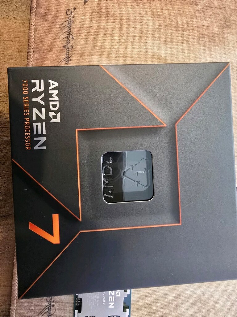 Amd Ryzen 7700x işlemci - 4