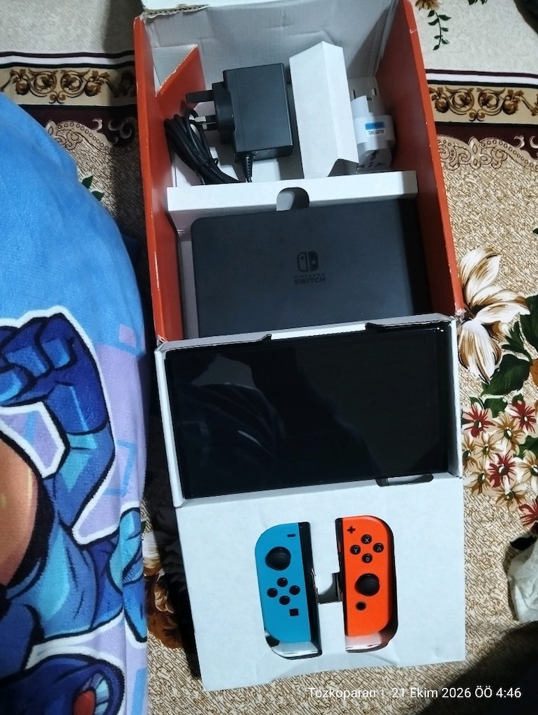 Nintendo Switch OLED Kutu + Joy-Con + Orijinal Dock ve Kasalı Set - 2