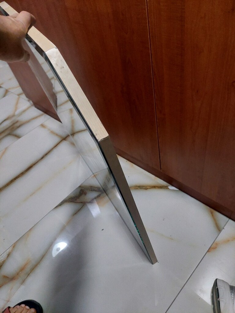 Ayna. Mdf üzerine montajlı.70x70 cm. Duvara montaj vida dübel var. - 3