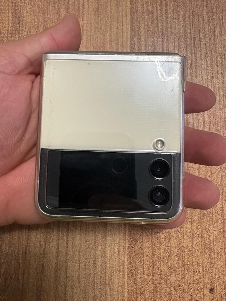 Samsung Galaxy Z Flip 3 5G - 4