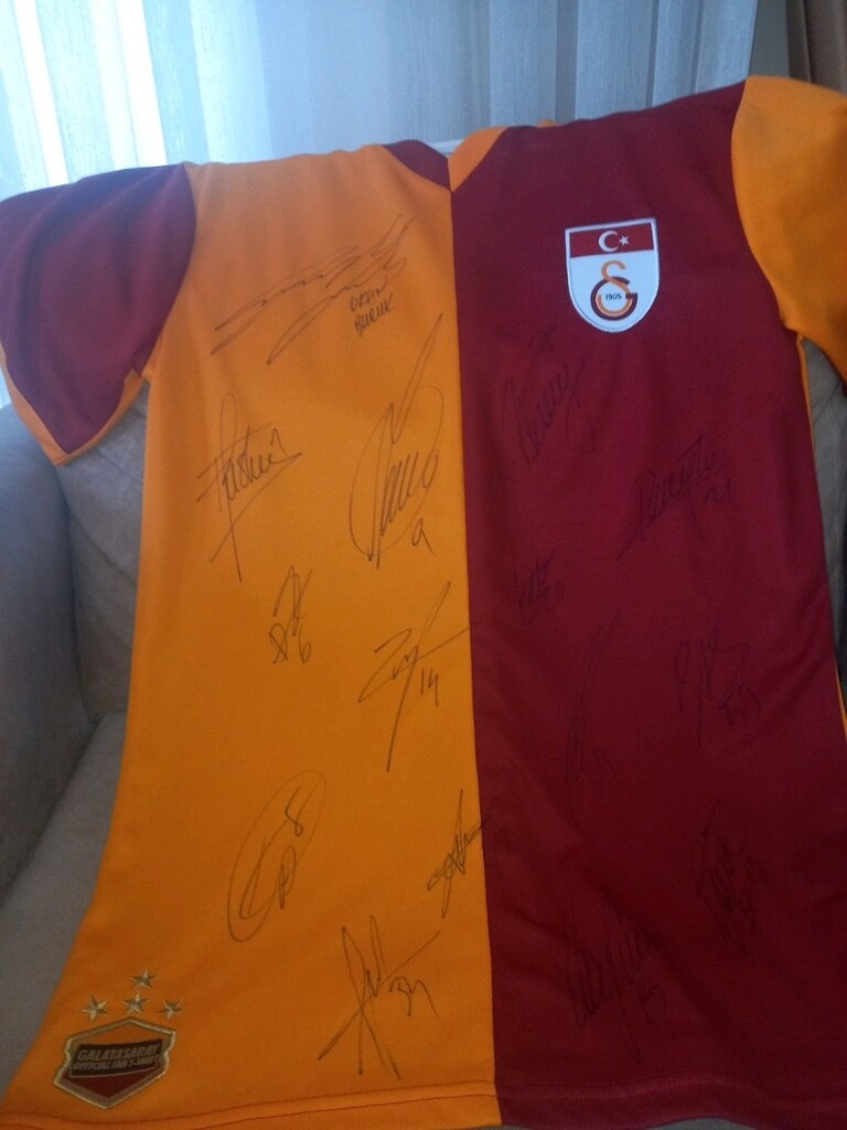 İmzalı Galatasaray forması - 8