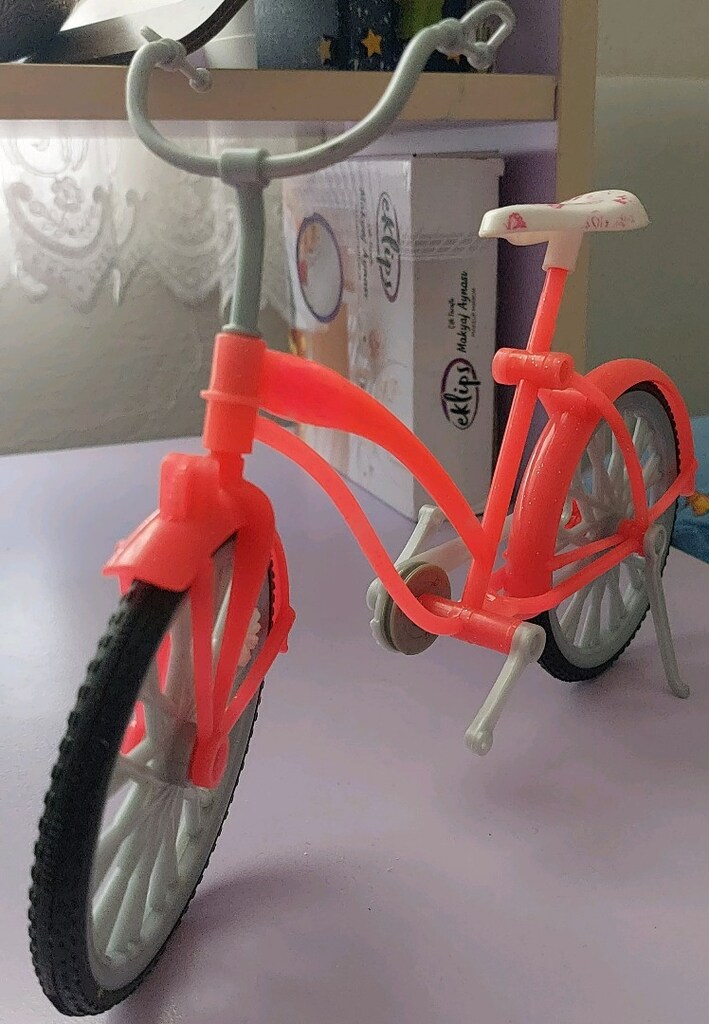 Barbie Oyuncak Bisiklet Figürü - 2