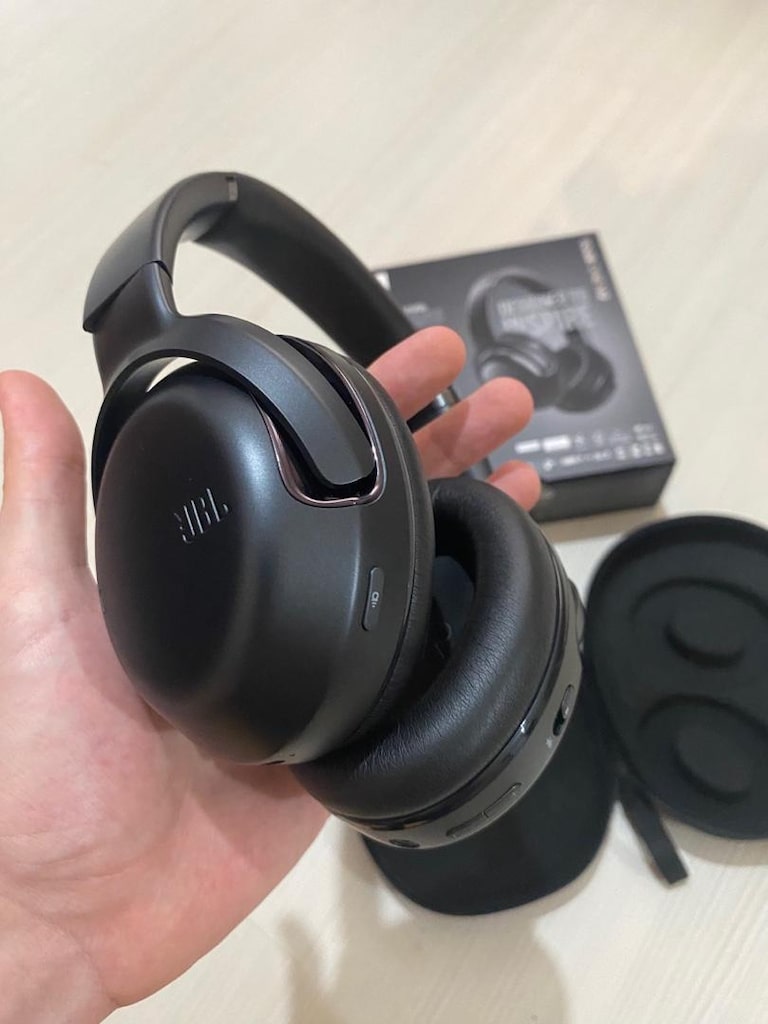 JBL TOUR ONE M2