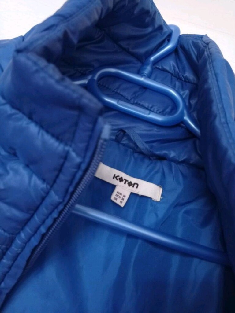 kadın mavi şişme mont