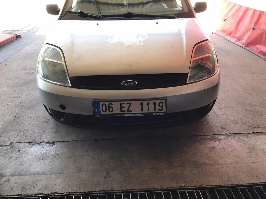 2003 Model Ford fiesta - 3