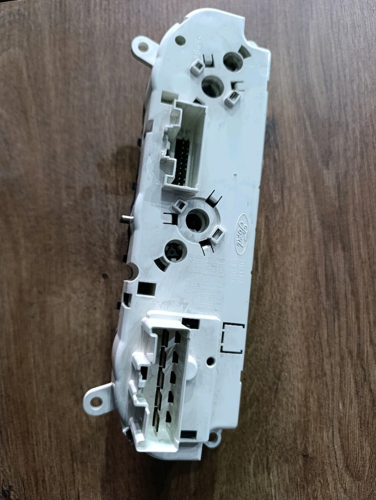 FORD FOKUS 3-CİSTOM-CONNECT MANUEL ORİJİNAL KLİMA PANELİ BM5T18549 - 2