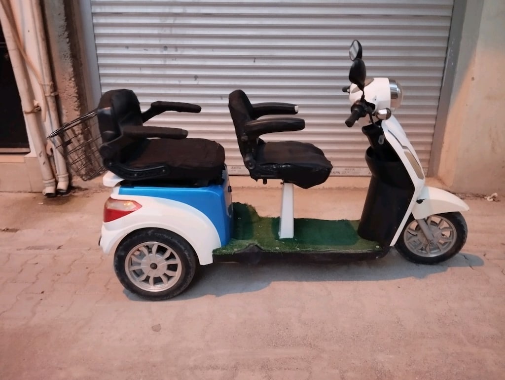 3 tekerlekli elektirikli motor aküleri güzel 5 akülü herşeyi çalışıyor - 11