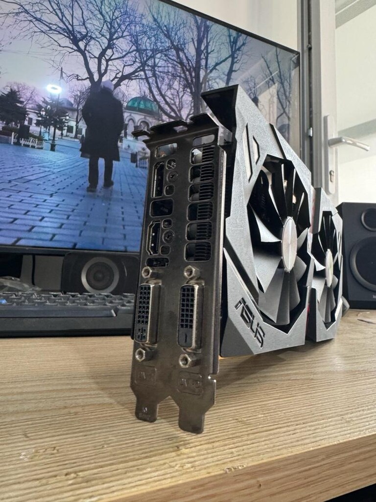 Asus Strix-R9 380-Gaming 2GB GDDR5 256 Bit DVI/HDMI/DX12 Ekran Kartı - 3
