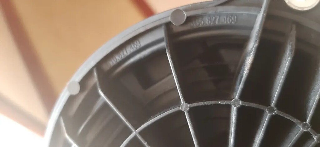 passat b8 bagaj açma kolu arması - 6