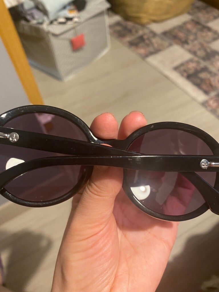 Calvin Klein gunes gozlugu - 8