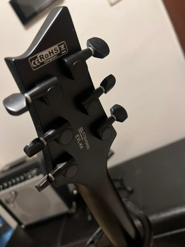 elektro gitar cort evl-K4, fender amfi ve aksesuarları - 5